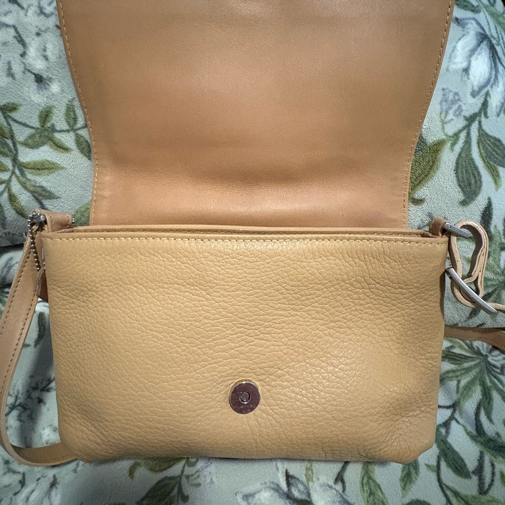 Coach 1999 Vintage Hudson Flap Bag - Picture 9 of 12